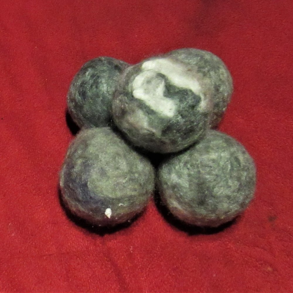 Homemade Wool Dryer Balls (5)